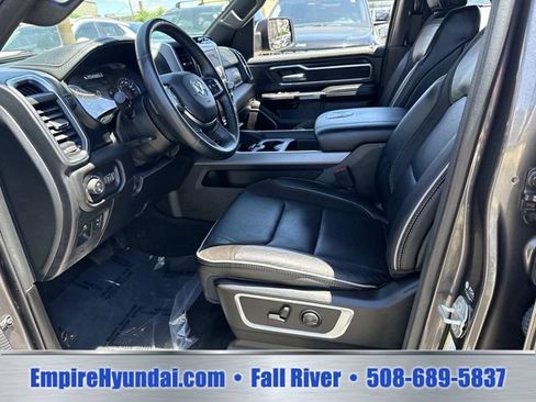 Used 2023 RAM 1500 Laramie AWD/4WD image 18