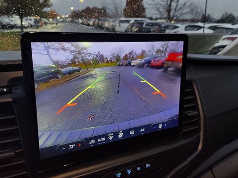 Used 2022 Ford Transit 250 Low Roof image 2