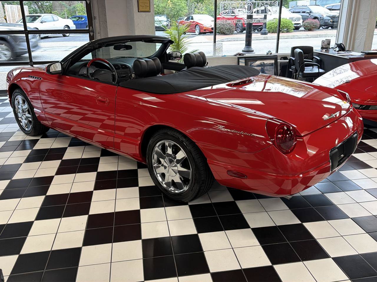 Used 2002 Ford Thunderbird RWD image 26