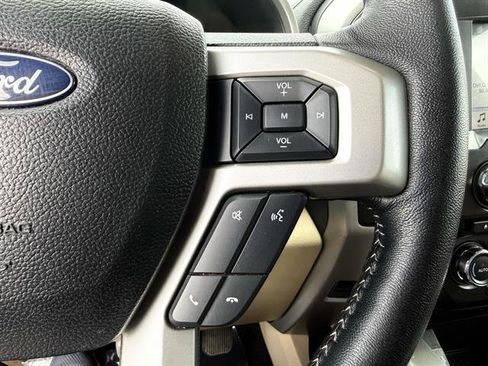 Used 2017 Ford F150 Lariat w/ Equipment Group 501A Mid RWD image 23