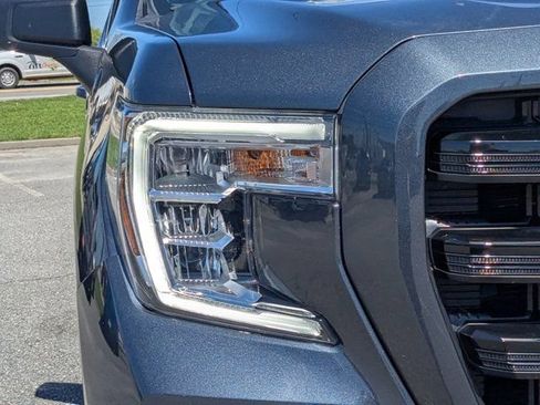 Used 2022 GMC Sierra 1500 Elevation AWD/4WD image 10