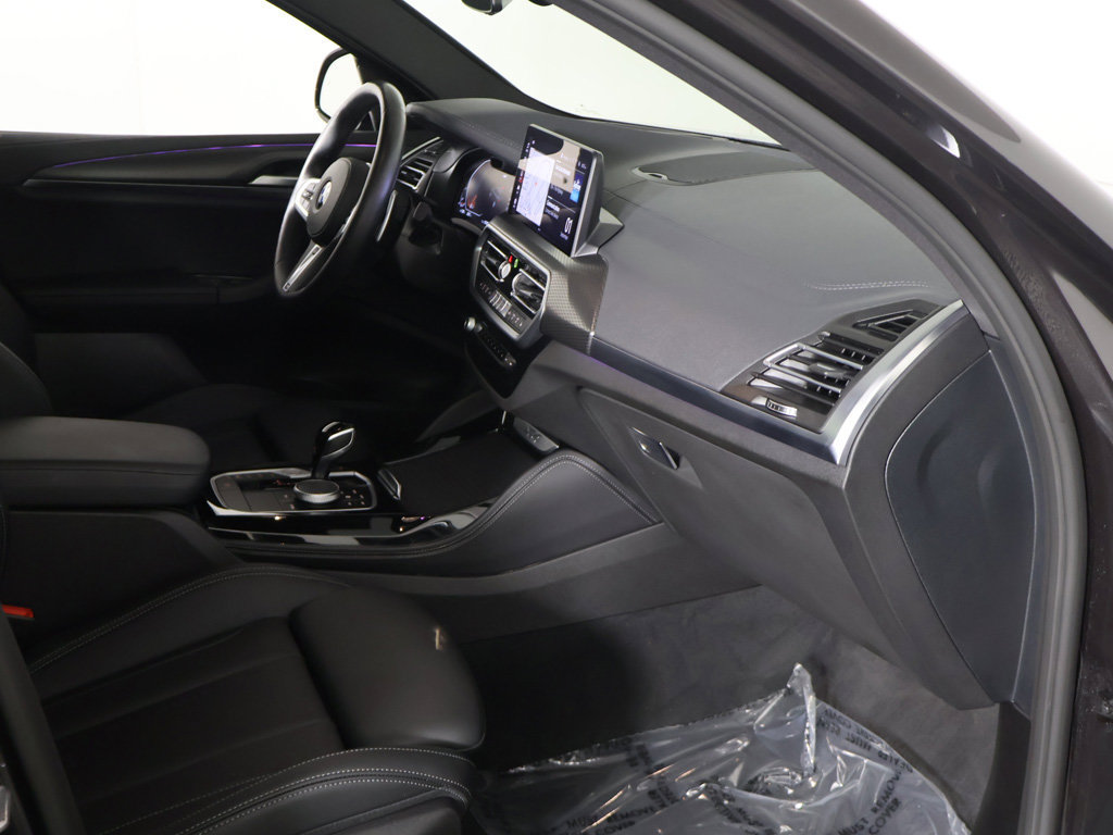 Used 2025 BMW X4 xDrive30i AWD/4WD image 27