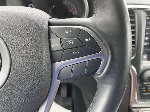 Certified 2018 Jeep Grand Cherokee Altitude AWD/4WD image 28