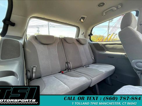 Used 2014 Kia Sedona LX image 28