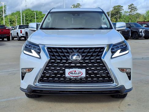 Used 2022 Lexus GX 460 Premium w/ Accessory Package image 4
