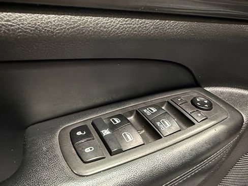 Used 2021 Jeep Grand Cherokee Altitude image 22