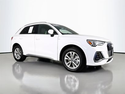 Certified 2025 Audi Q3 2.0T Premium w/ Convenience Package
