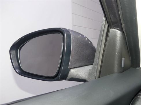 Used 2020 Nissan Sentra SV image 14