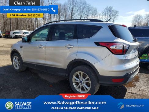 Used 2018 Ford Escape SE w/ Ford Safe & Smart Package AWD/4WD image 3