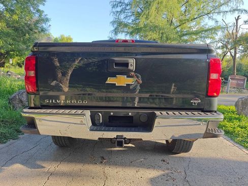 Used 2018 Chevrolet Silverado 1500 LT w/ Texas Edition RWD image 5