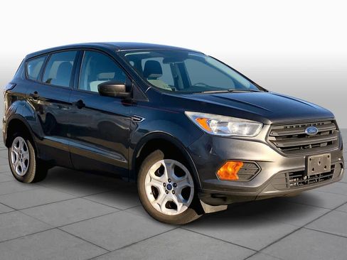 Used 2017 Ford Escape S image 2