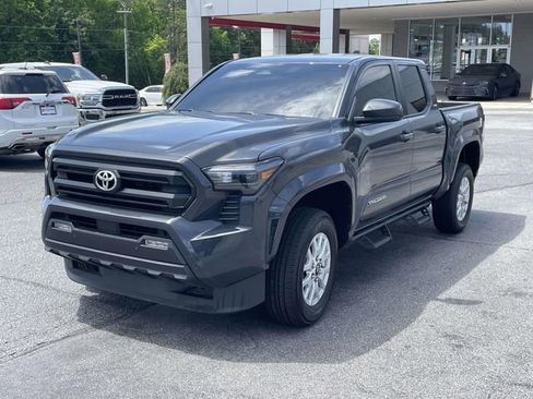 Used 2024 Toyota Tacoma SR5 RWD image 3