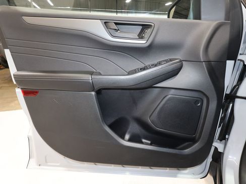 Used 2025 Ford Escape Active image 21