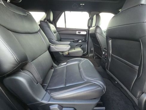 Used 2024 Ford Explorer ST w/ Equipment Group 401A image 16