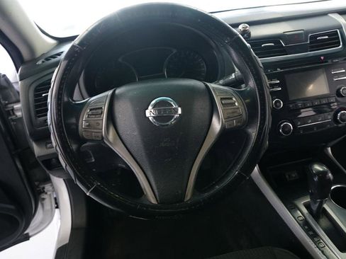 Used 2014 Nissan Altima 2.5 S w/ Display Audio Package image 12