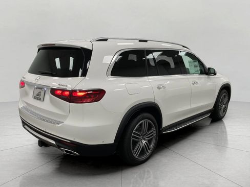 New 2026 Mercedes-Benz GLS 450 4MATIC image 3