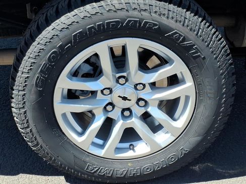 Used 2020 Chevrolet Silverado 1500 RST w/ All-Star Edition AWD/4WD image 10