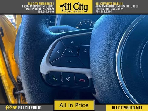 Used 2015 Jeep Renegade Latitude w/ Popular Equipment Group image 23