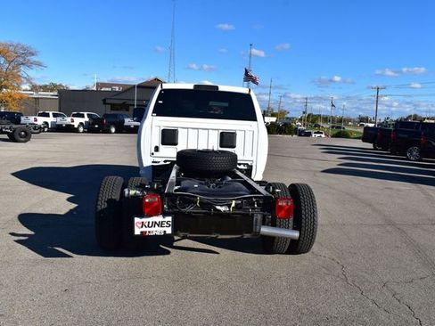 New 2026 RAM 3500 Tradesman AWD/4WD image 6