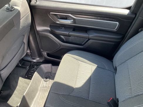 Used 2022 RAM 1500 Big Horn AWD/4WD image 32
