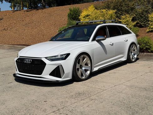 Used 2021 Audi RS 6 w/ Executive Package AWD/4WD image 7