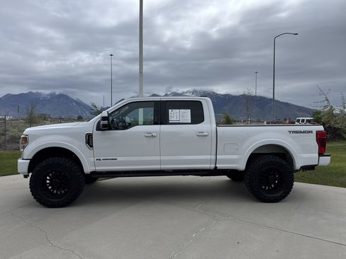 Used 2022 Ford F350 Lariat w/ Tremor Off-Road Package AWD/4WD image 2