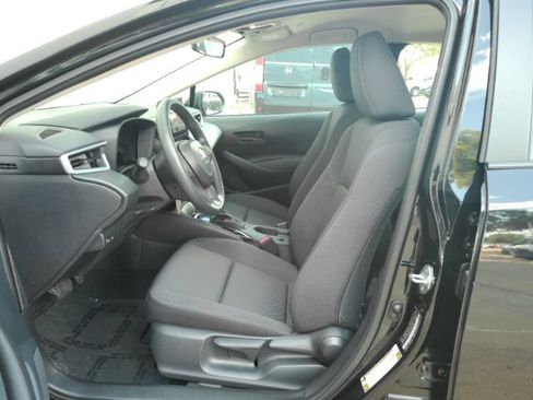 Used 2026 Toyota Corolla LE FWD image 14