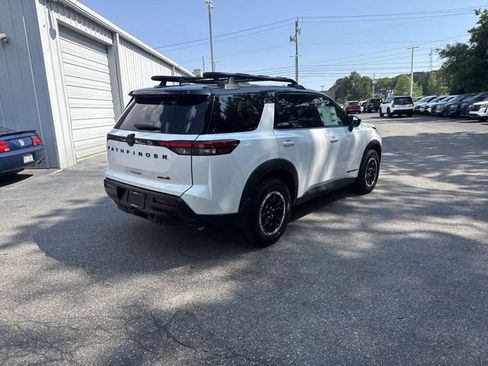 New 2026 Nissan Pathfinder Rock Creek w/ Rock Creek Premium Package AWD/4WD image 5
