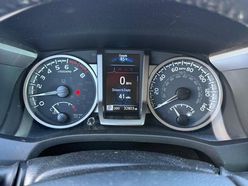 Used 2023 Toyota Tacoma SR5 w/ Technology Package AWD/4WD image 24