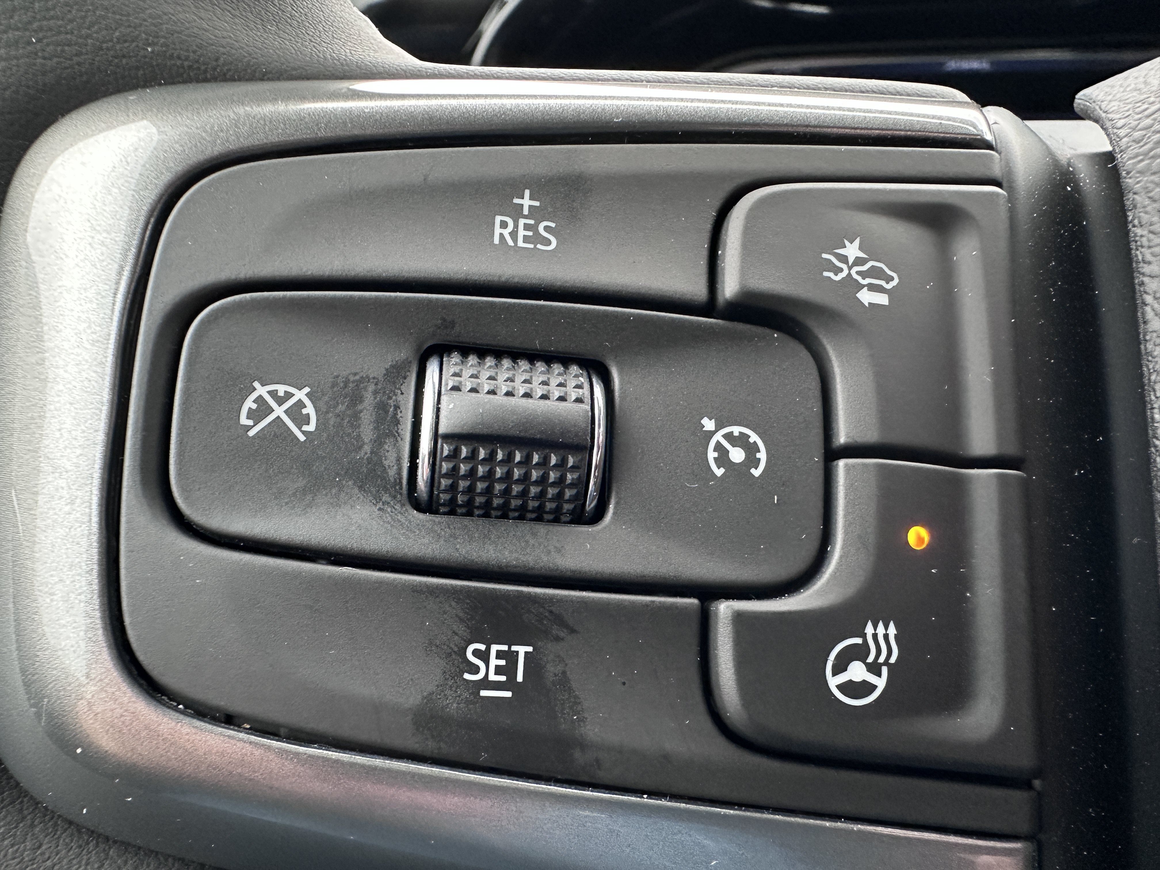 Used 2023 Chevrolet Silverado 1500 LT RWD image 19
