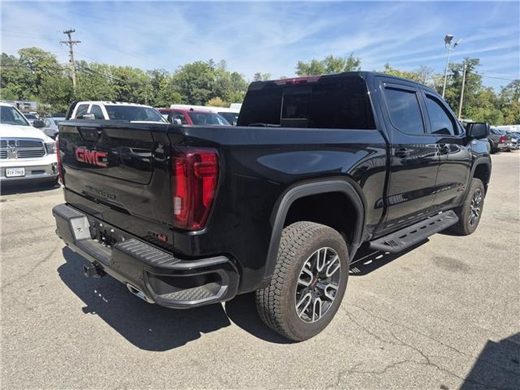 Used 2026 GMC Sierra 1500 AT4 w/ AT4 Premium Package AWD/4WD image 3