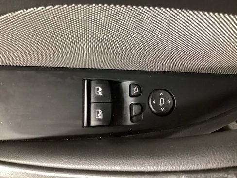 Used 2019 BMW M850i xDrive Coupe w/ M Carbon Exterior Package AWD/4WD image 18