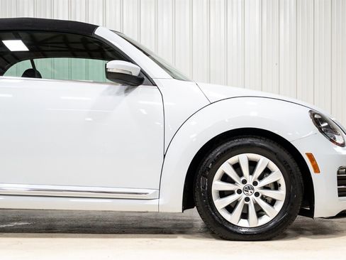 Used 2017 Volkswagen Beetle 1.8T SE image 13