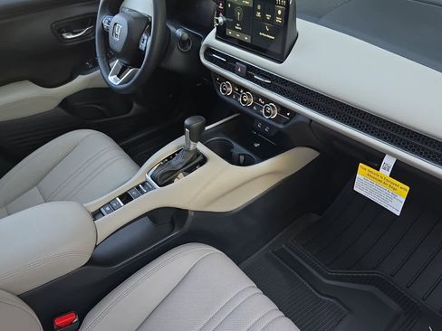 New 2026 Honda HR-V EX-L image 18