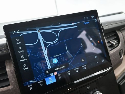 Used 2023 Ford Expedition Limited image 20