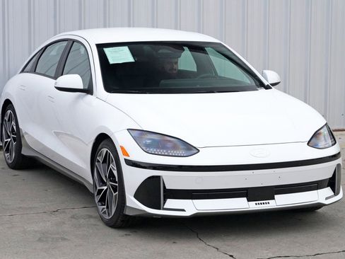 Used 2023 Hyundai Ioniq 6 SEL image 52