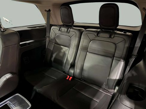 Certified 2024 Lincoln Aviator Reserve w/ Equipment Group 201A AWD/4WD image 10