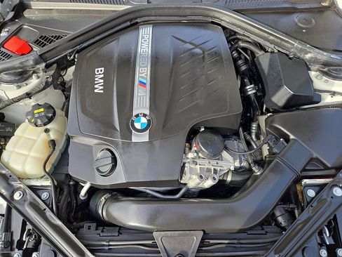 Used 2017 BMW M2 image 29