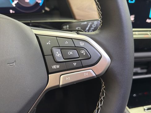 New 2026 Volkswagen Atlas SE image 13