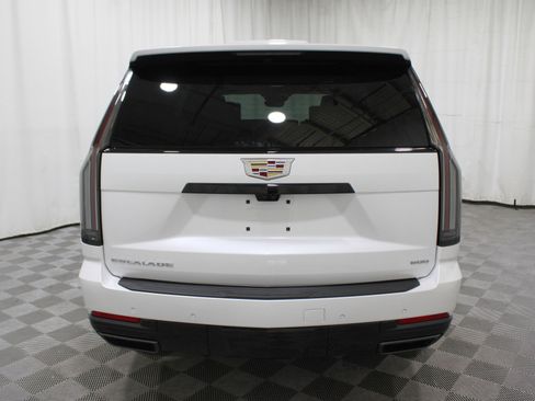 New 2025 Cadillac Escalade Sport Platinum w/ LPO, Floor Liner Package image 41