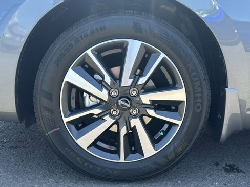 New 2025 Nissan Versa SV w/ Trunk Package image 12