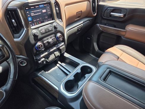 Used 2021 Chevrolet Silverado 2500 High Country AWD/4WD image 44