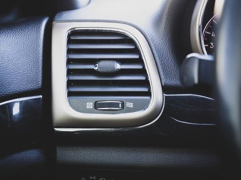 Used 2017 Jeep Grand Cherokee Limited 75th Anniversary image 11