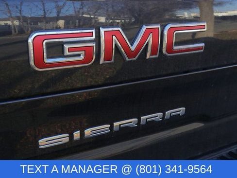 Certified 2025 GMC Sierra 1500 AT4 w/ AT4 Premium Package image 7