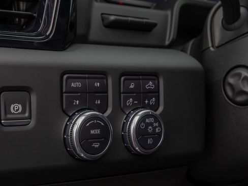 Used 2024 GMC Sierra 1500 AT4 w/ Technology Package image 23