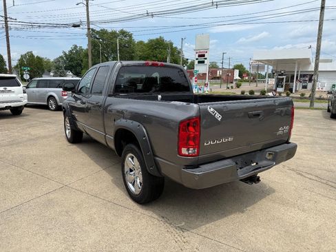 Used 2004 Dodge Ram 1500 Truck SLT w/ Sport Appearance Group AWD/4WD image 3