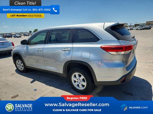 Used 2019 Toyota Highlander LE FWD image 3