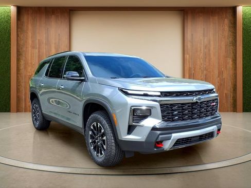 New 2026 Chevrolet Traverse Z71 w/ Enhanced Driving Package AWD/4WD image 1