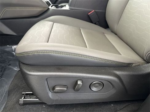 New 2025 Chevrolet Colorado ZR2 w/ Off-Road Front Bumper Package image 11