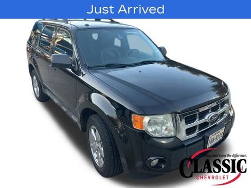 Used 2011 Ford Escape XLT w/ 203A Rapid Spec Order Code image 9